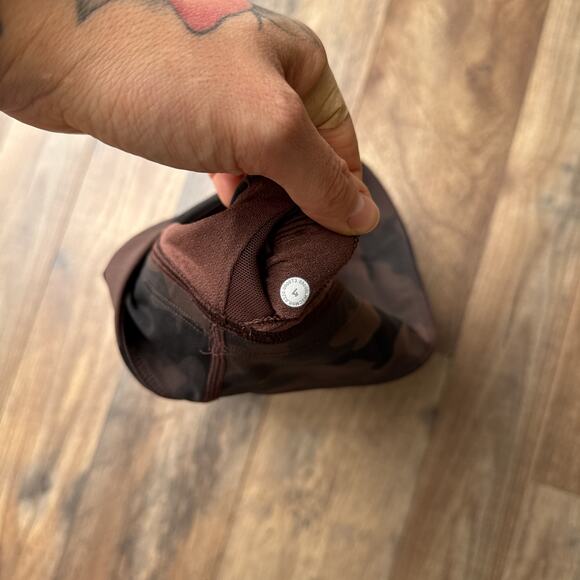 Lululemon Free To Be Serene Sports Bra Women's Size 4 Brown Camouflage 6051 - Picture 4 of 7